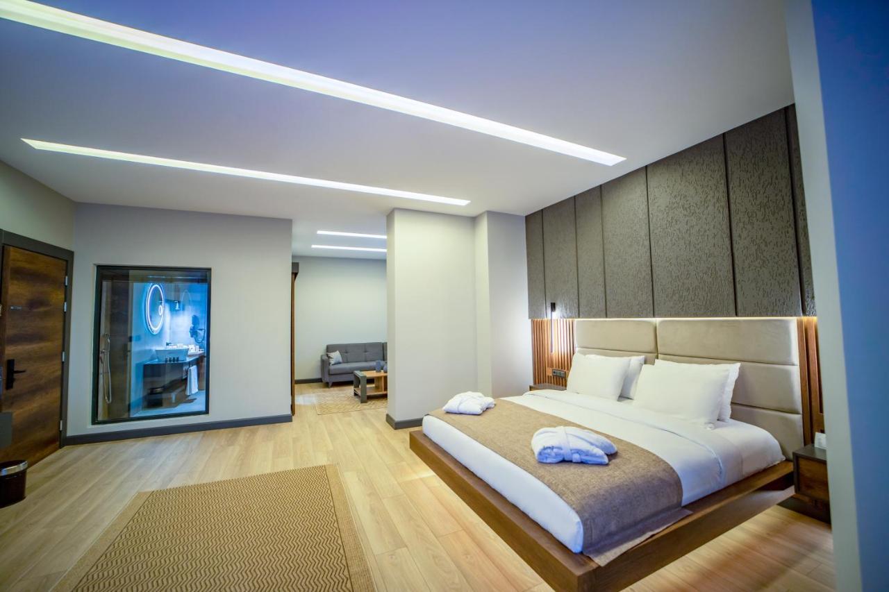 de 1300 m2, 4 quarto(s) e 1 banheiro(s) em Trabzon City Center Exterior foto